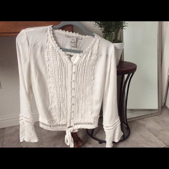 Boho white cropped blouse, shirt, size S - Picture 2 of 4